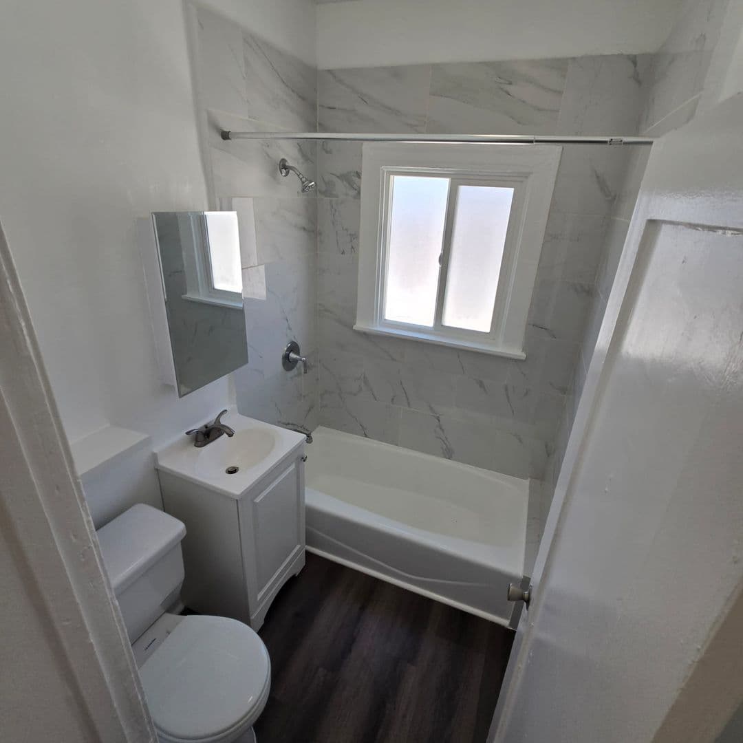 Los Angeles Apartment: 316 S. Berendo Street