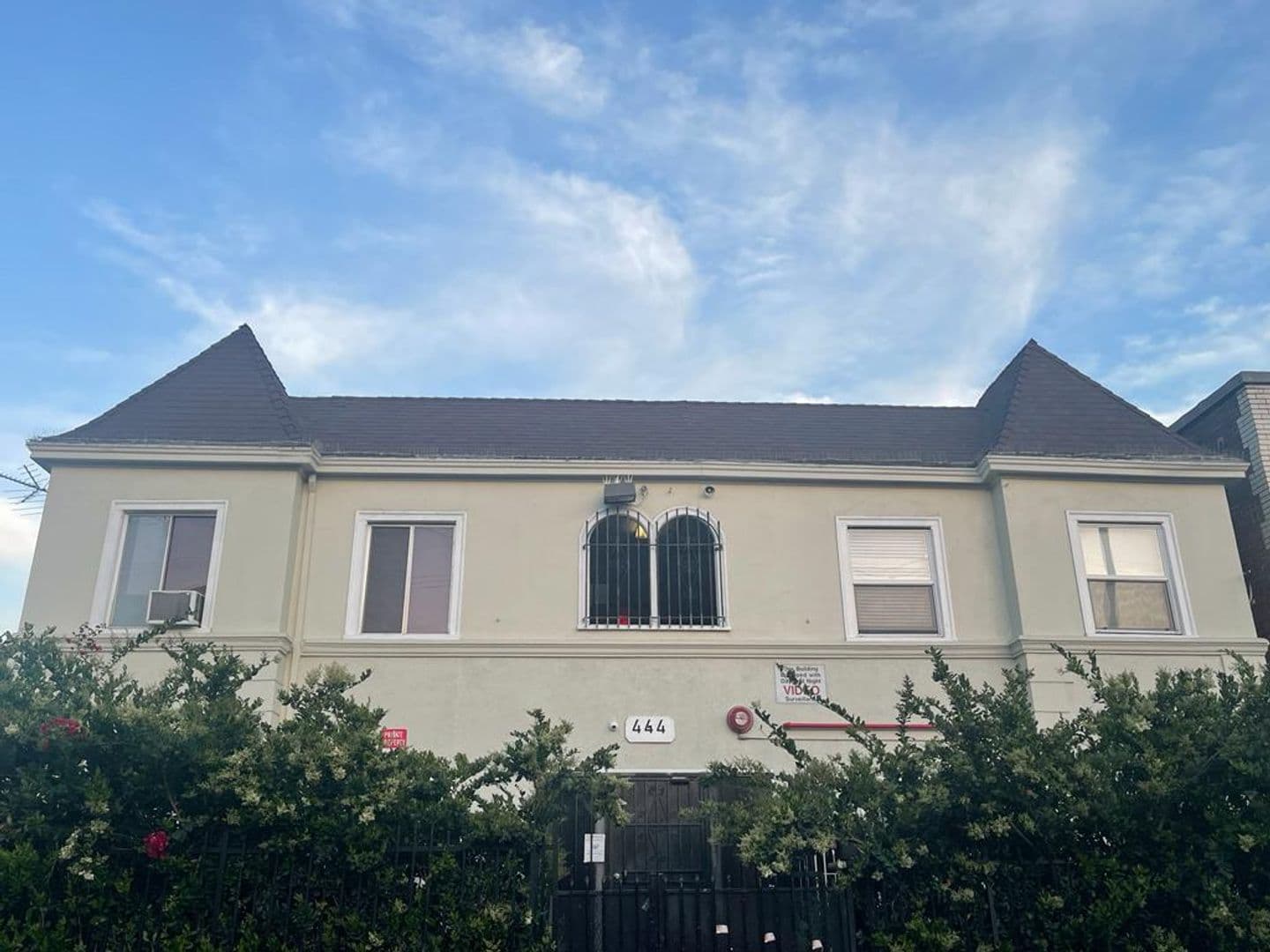 Los Angeles Apartment: 444 S. Burlington Avenue