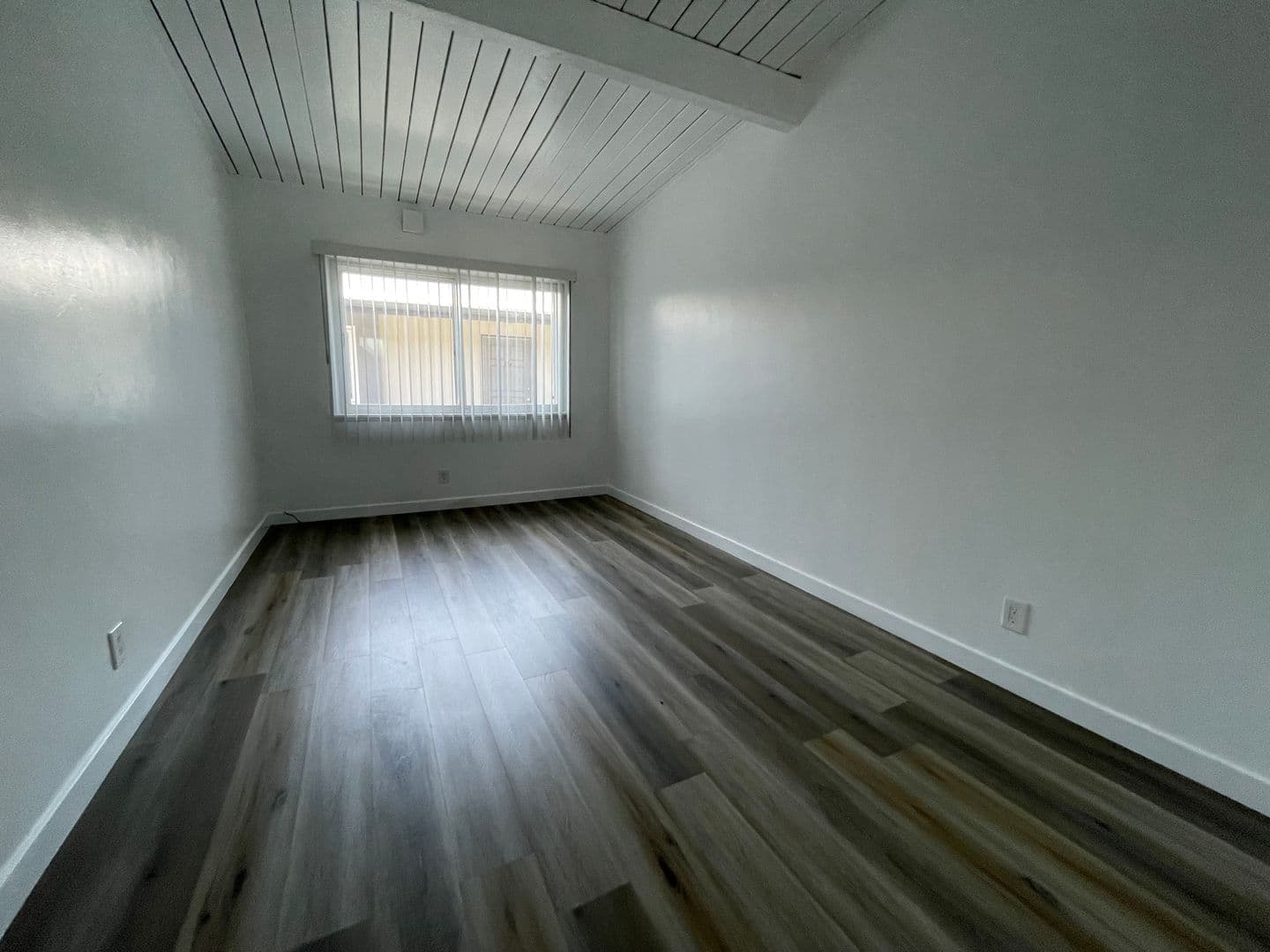 Lennox Apartment: 10216-10300 S. Felton Avenue