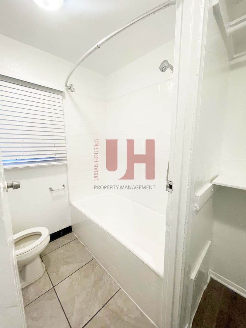 Los Angeles Apartment: 444 S. Burlington Avenue