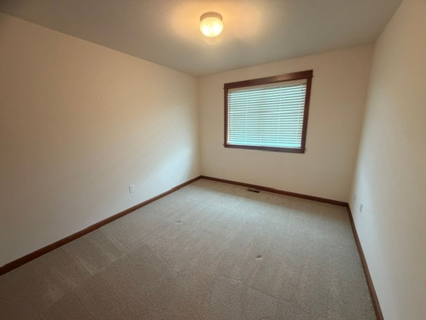 Lynnwood House: 620 141st Street SW