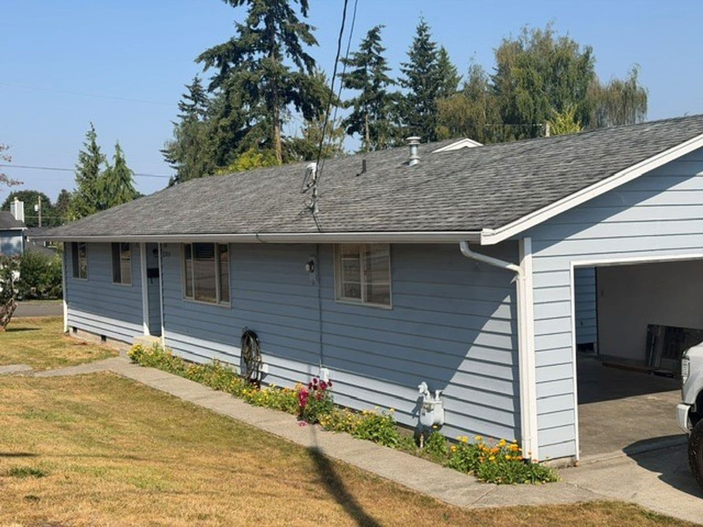 Everett House: 3305 19th Street