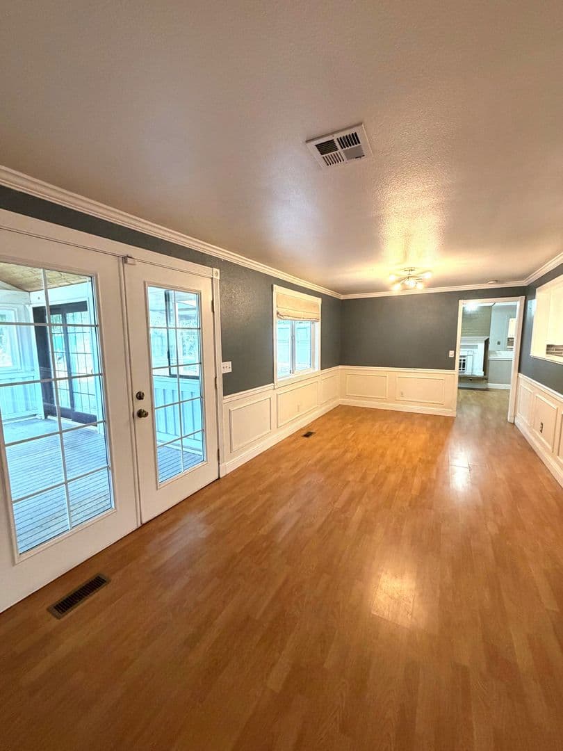 Arlington Apartment: 18118 31st Avenue NE