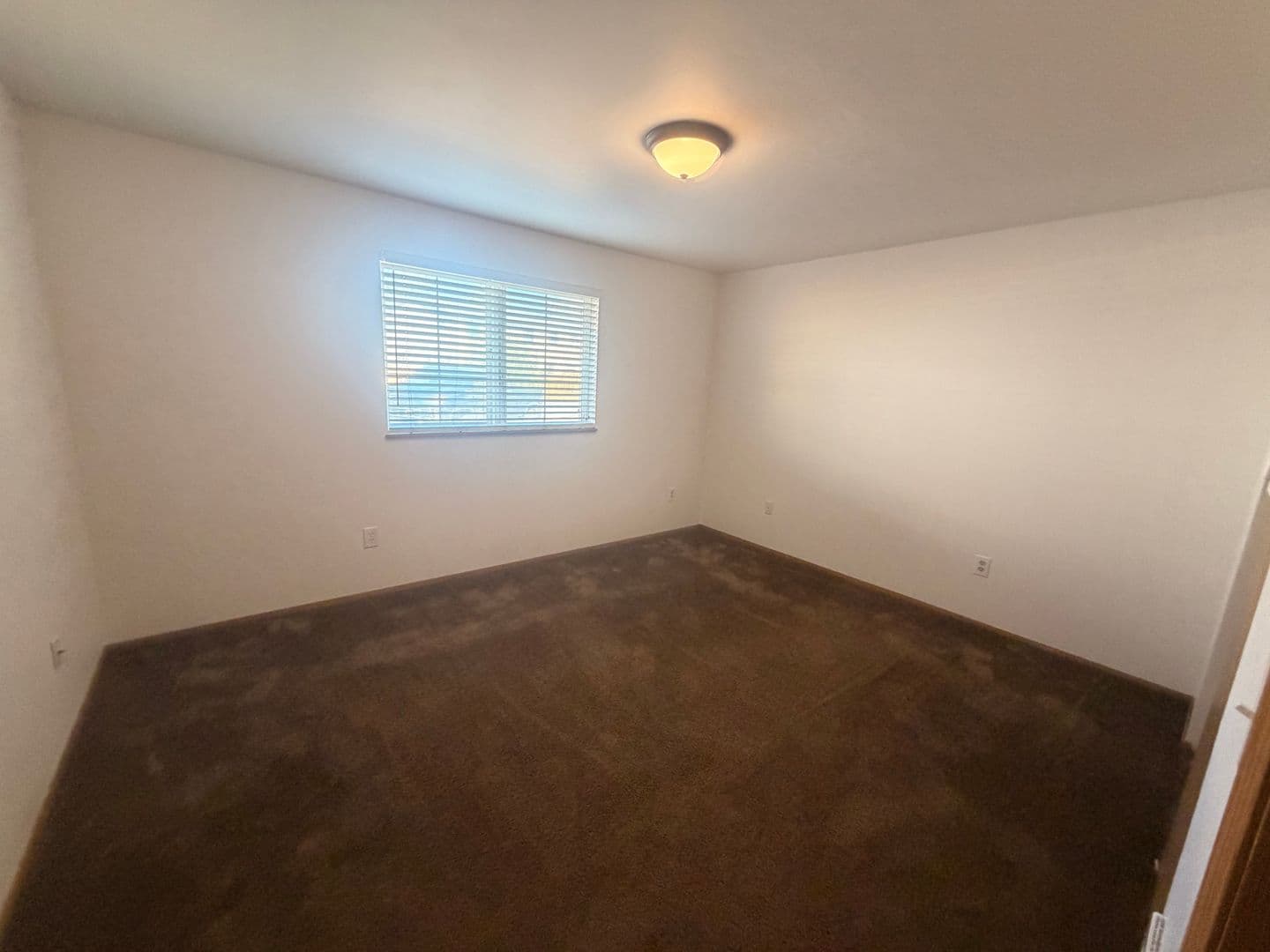 Marysville Apartment: 8429 44th Drive NE