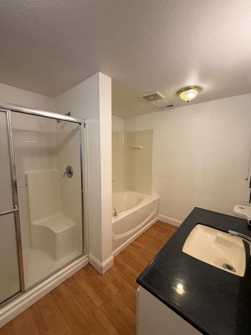 Arlington Apartment: 18118 31st Avenue NE