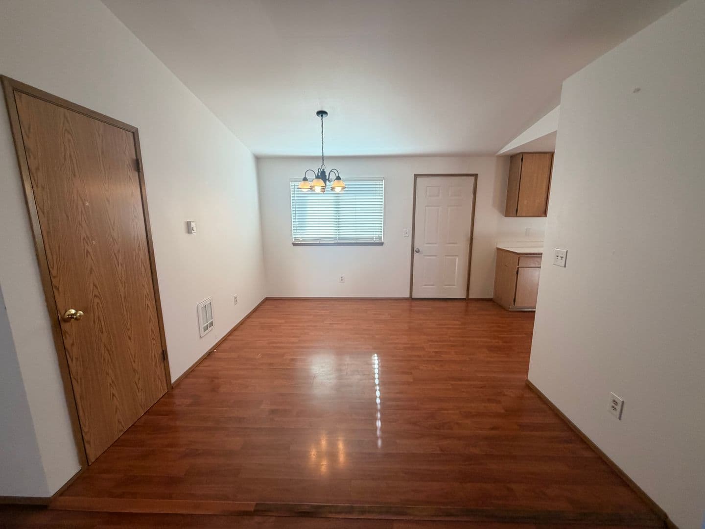 Marysville Apartment: 8429 44th Drive NE