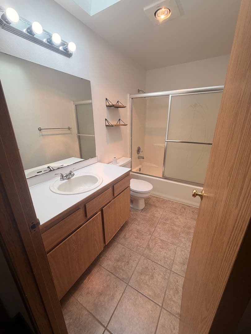 Marysville Apartment: 8429 44th Drive NE