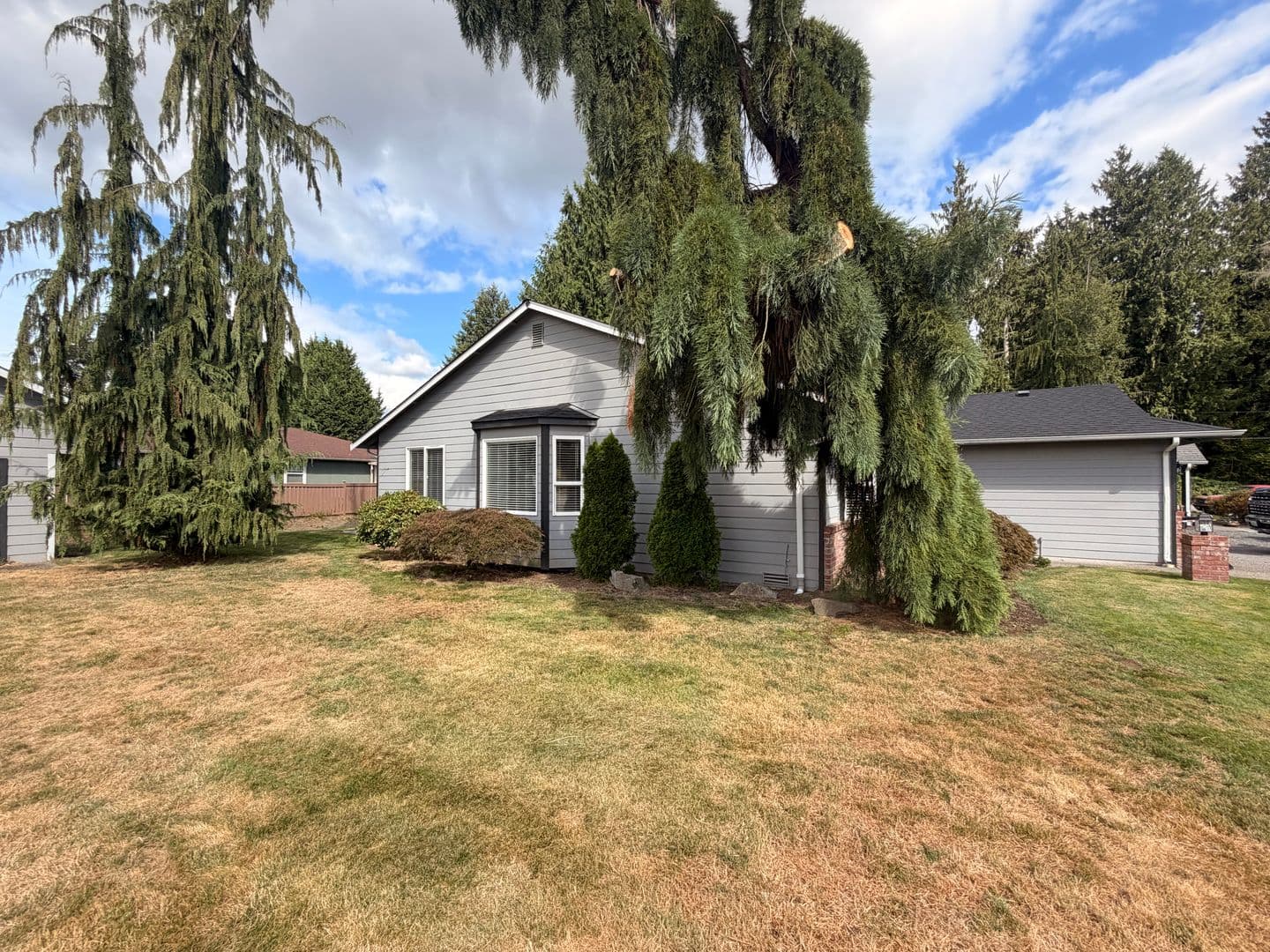 Marysville Apartment: 9820 55th Avenue NE
