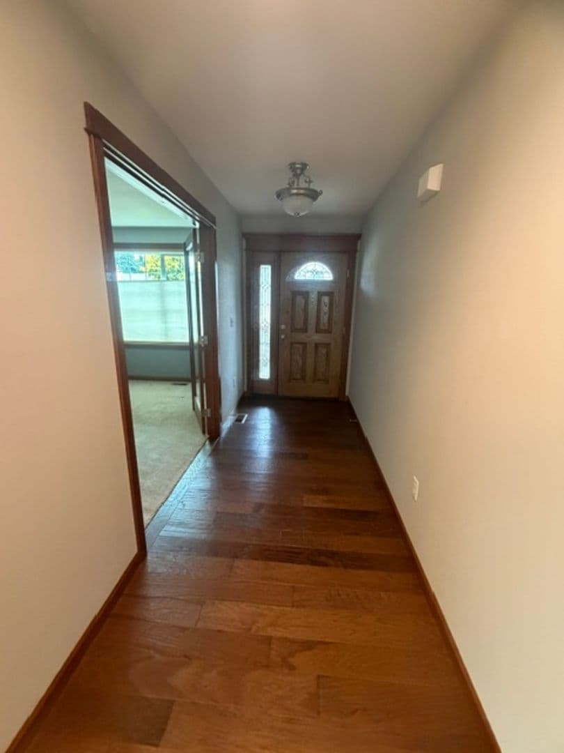 Lynnwood House: 620 141st Street SW