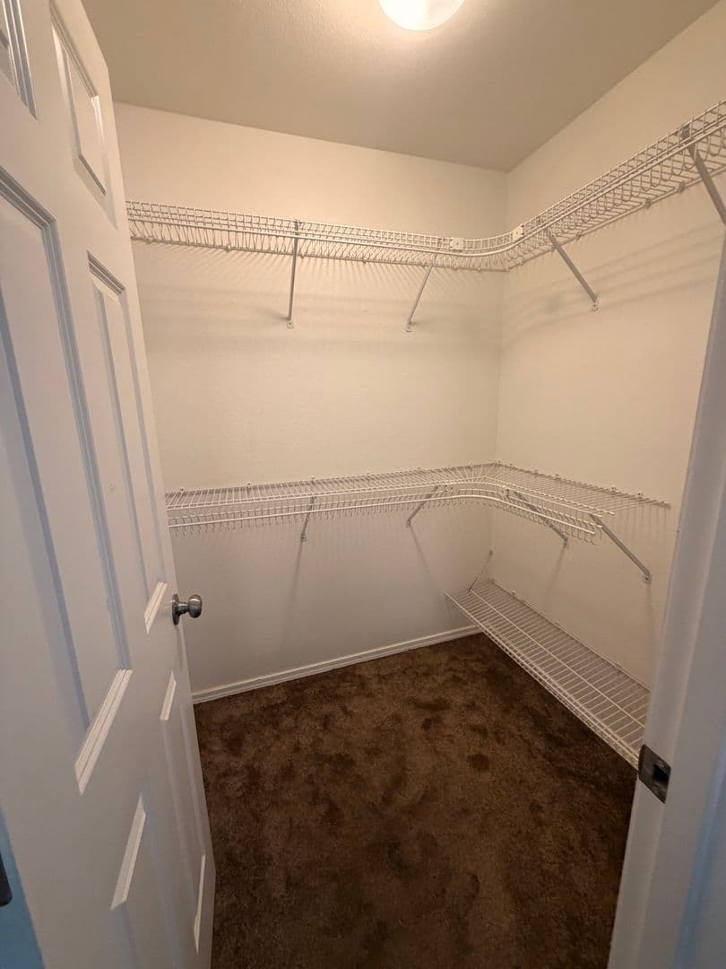 Marysville Apartment: 9820 55th Avenue NE
