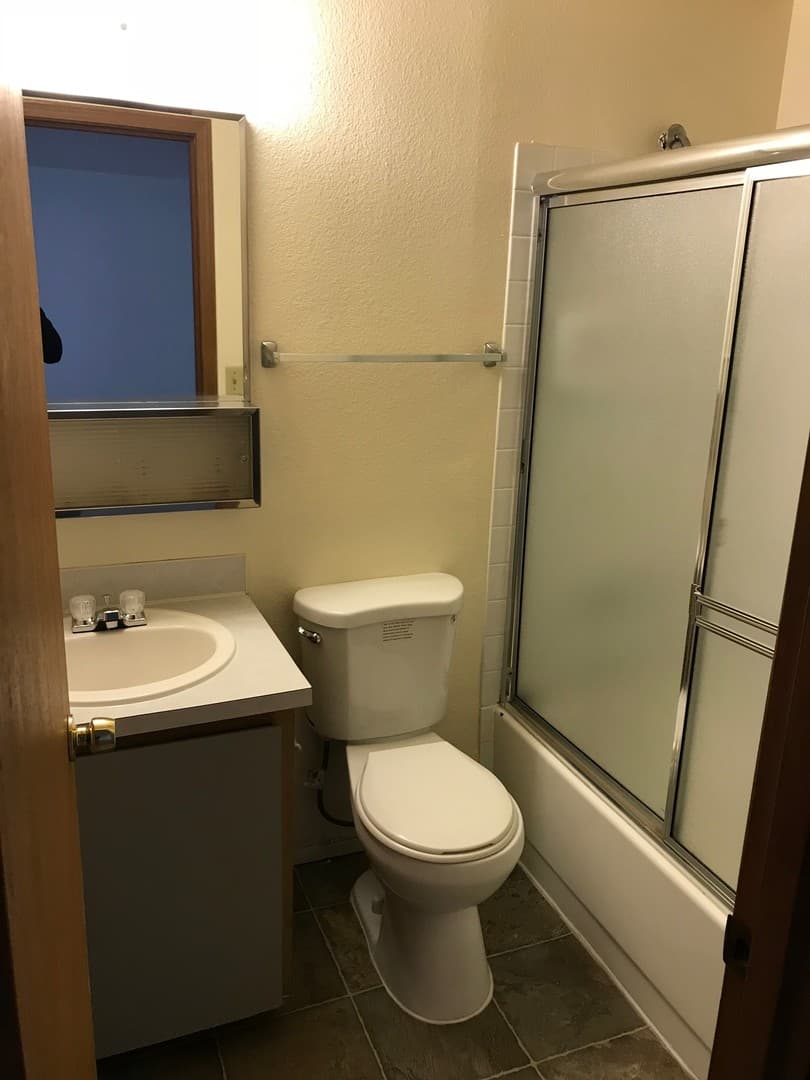 Marysville Apartment: 1230 Ash Avenue
