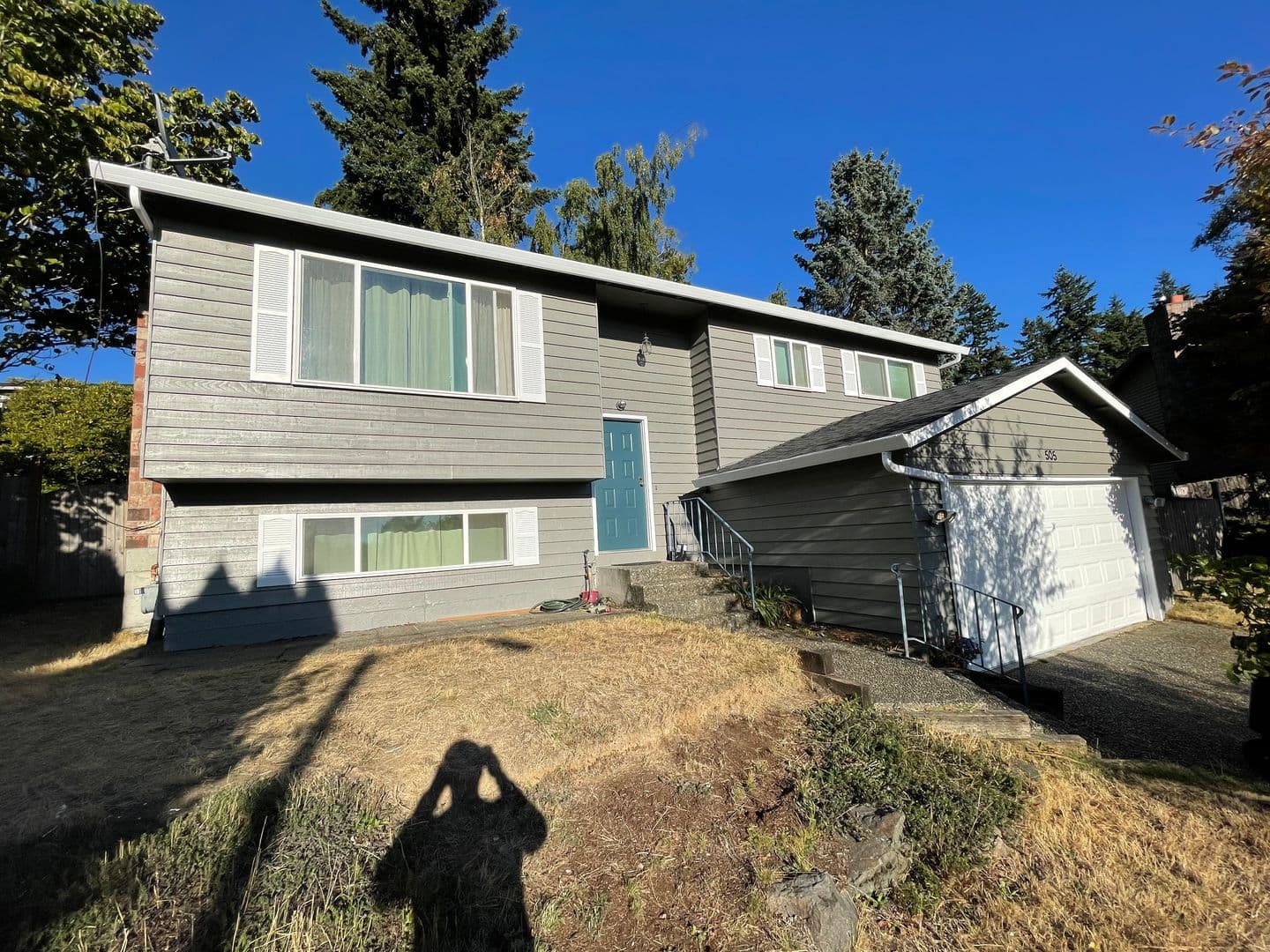 Everett House: 505 74th Street SW
