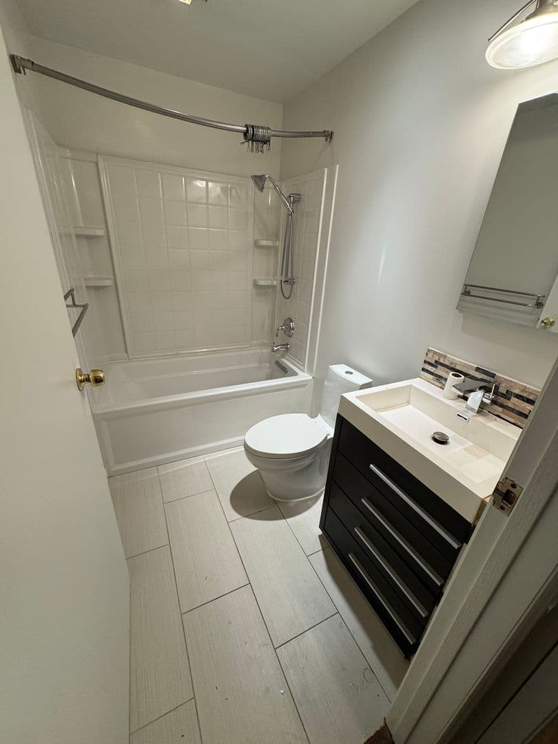 Everett House: 505 74th Street SW
