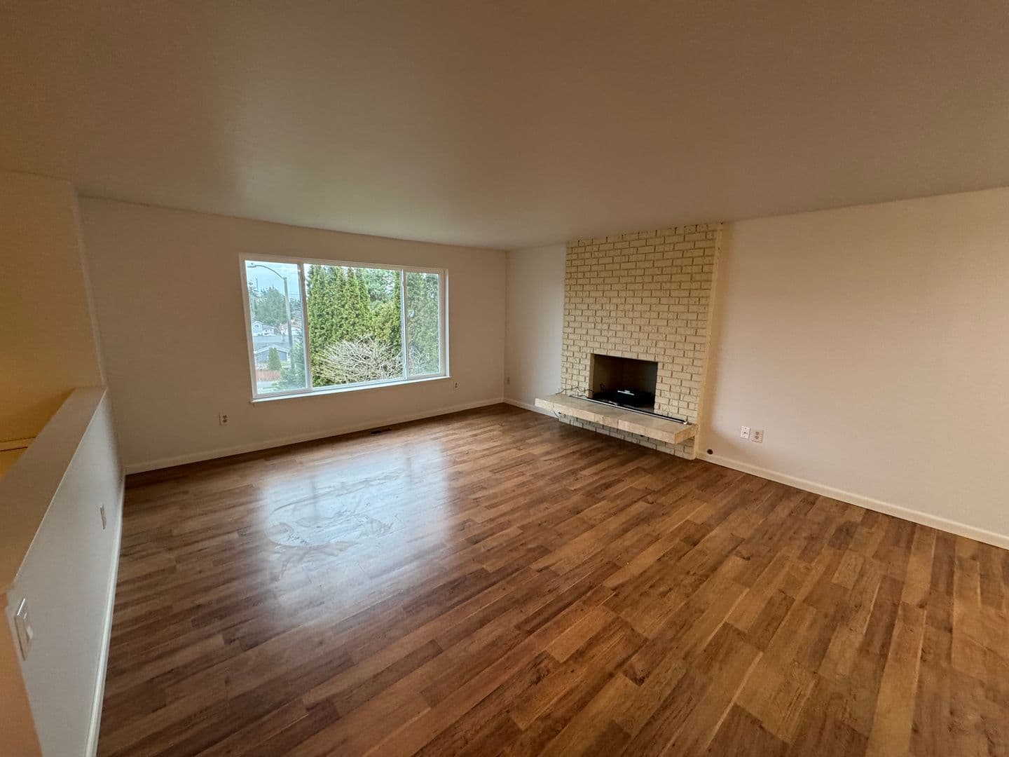 Everett House: 505 74th Street SW