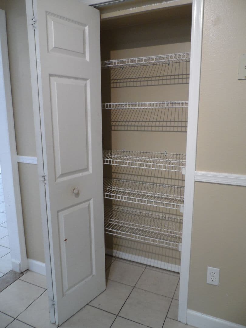 Deltona House: 2950 Norvell Court