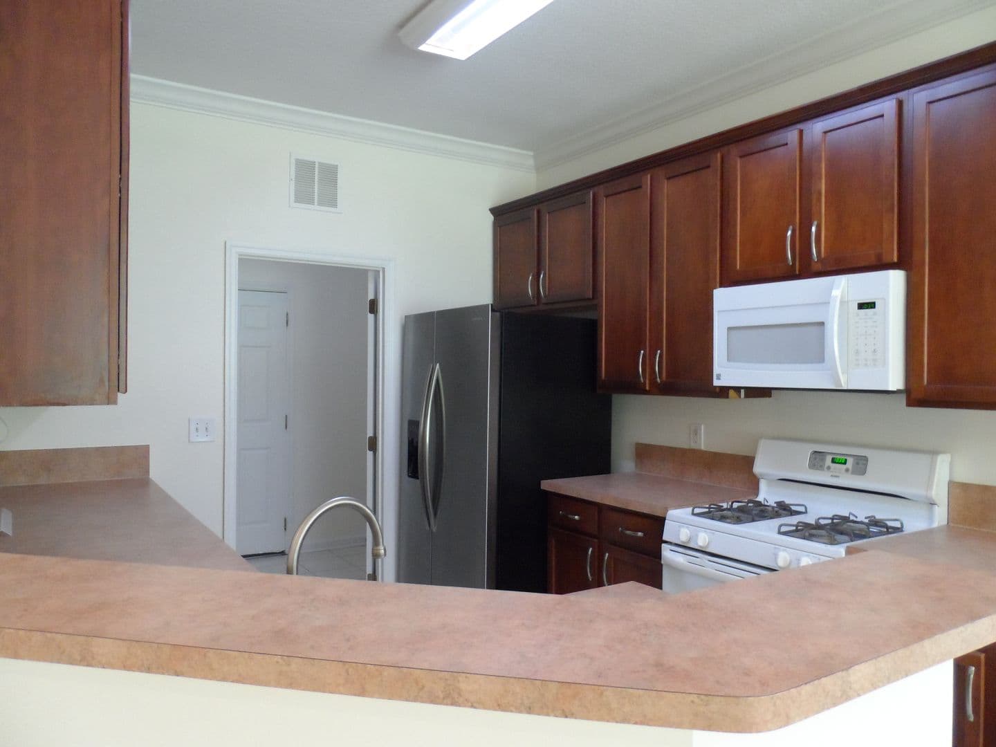 DeLand House: 234 W Tarrington Dr