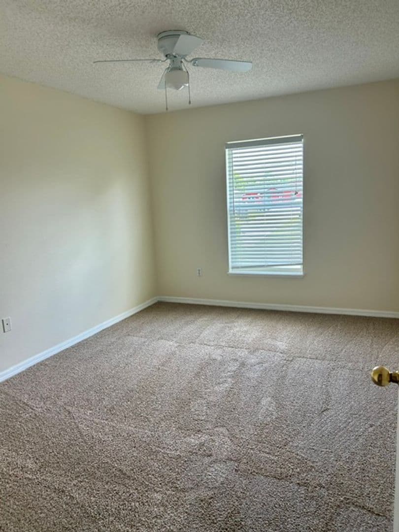 Deltona House: 2940 Bedford St