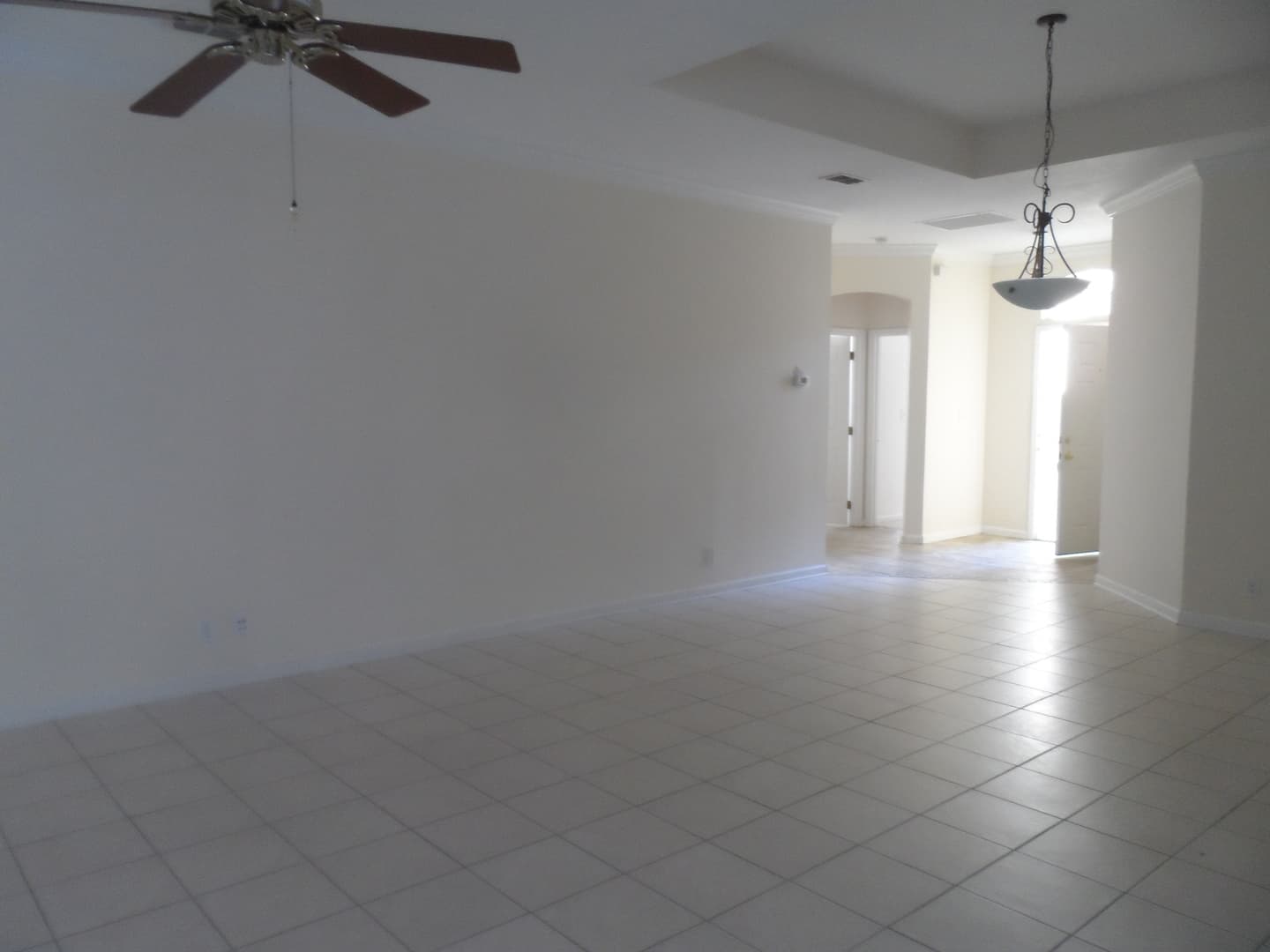 DeLand House: 234 W Tarrington Dr
