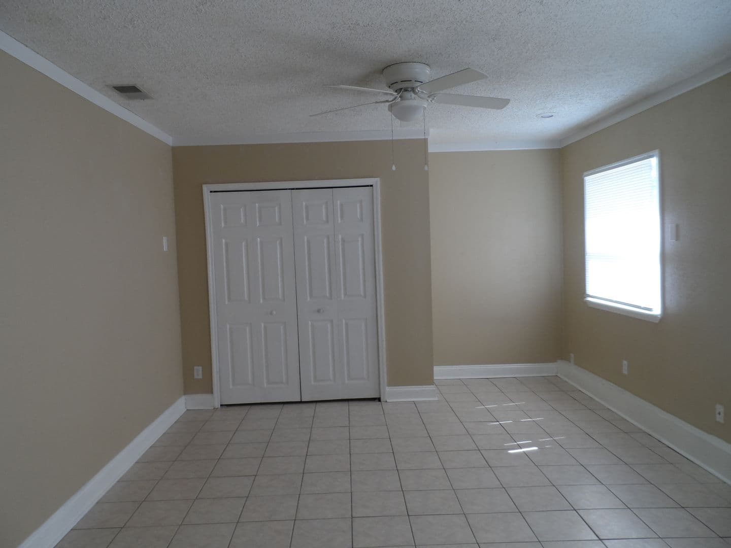 Deltona House: 2950 Norvell Court