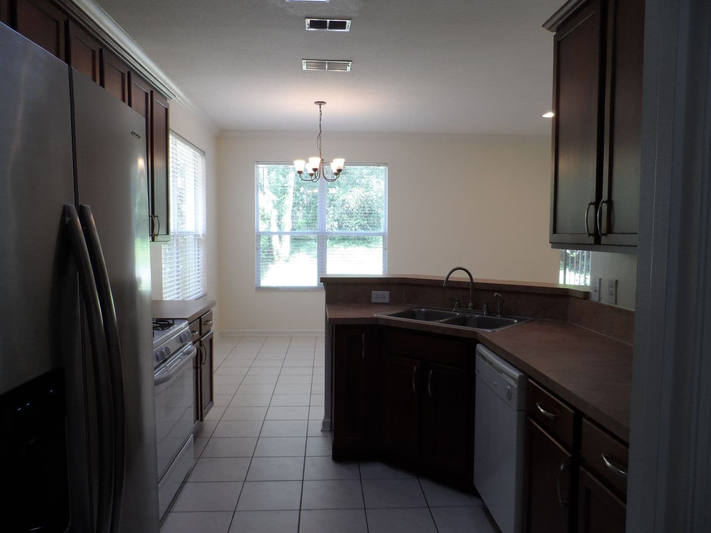 DeLand House: 234 W Tarrington Dr