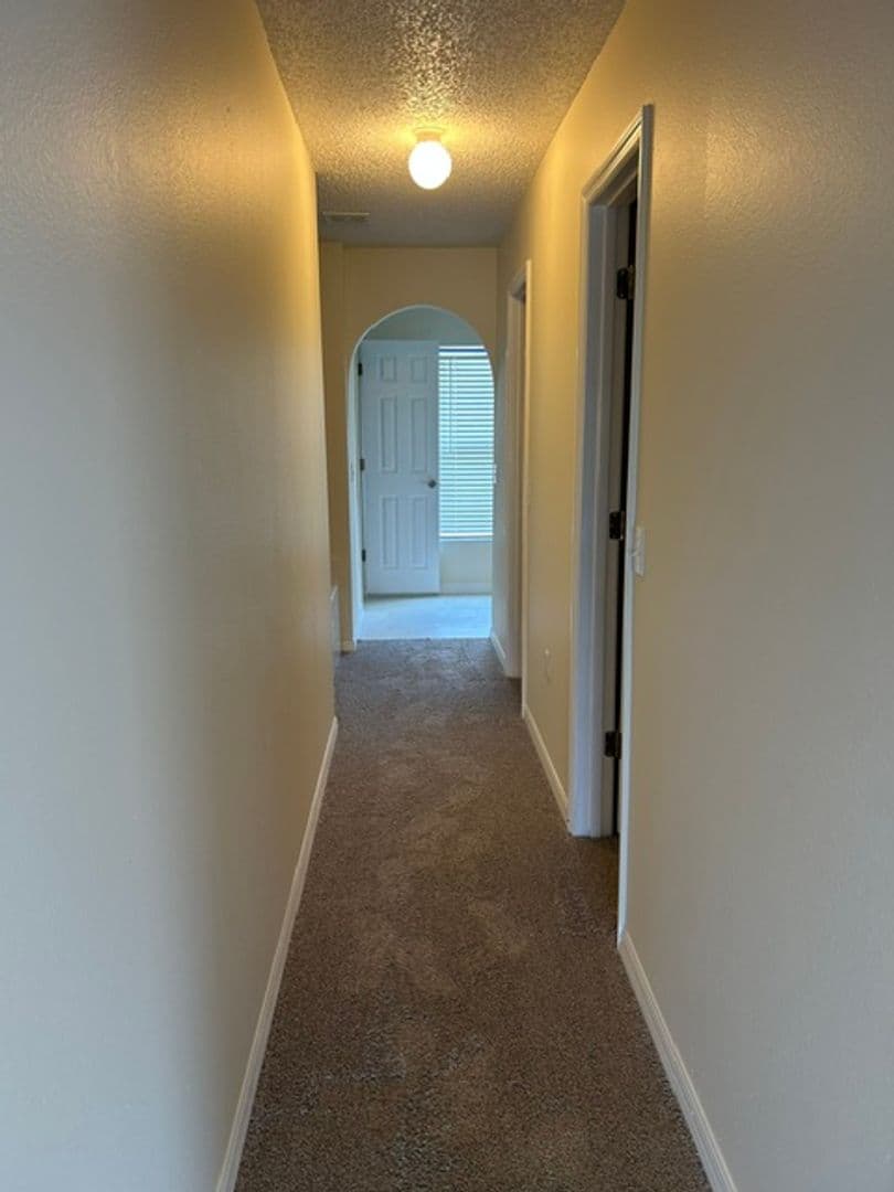 Deltona House: 2940 Bedford St