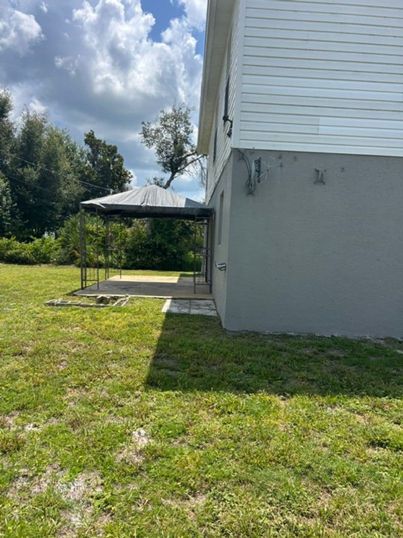 Deltona House: 2940 Bedford St