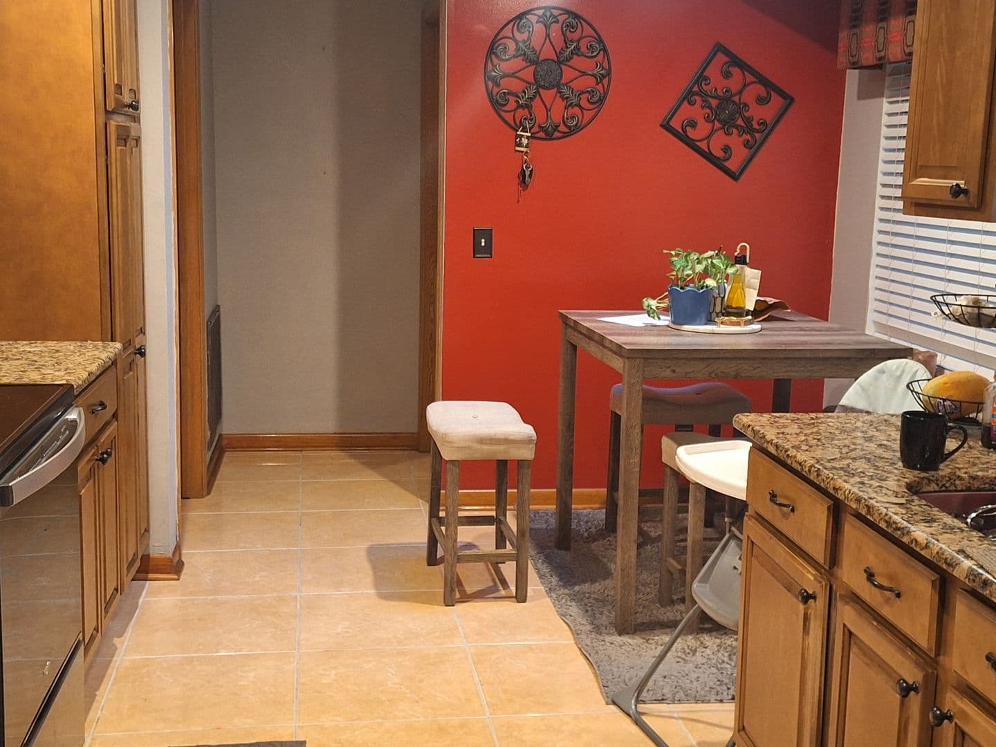 Deltona House: 3301 Shalimar Cir