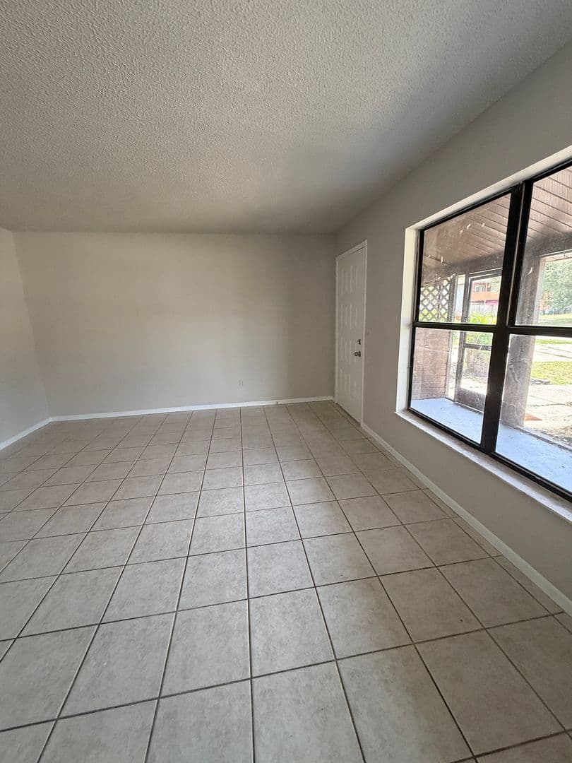 Orlando Apartment: 5483 Decatur