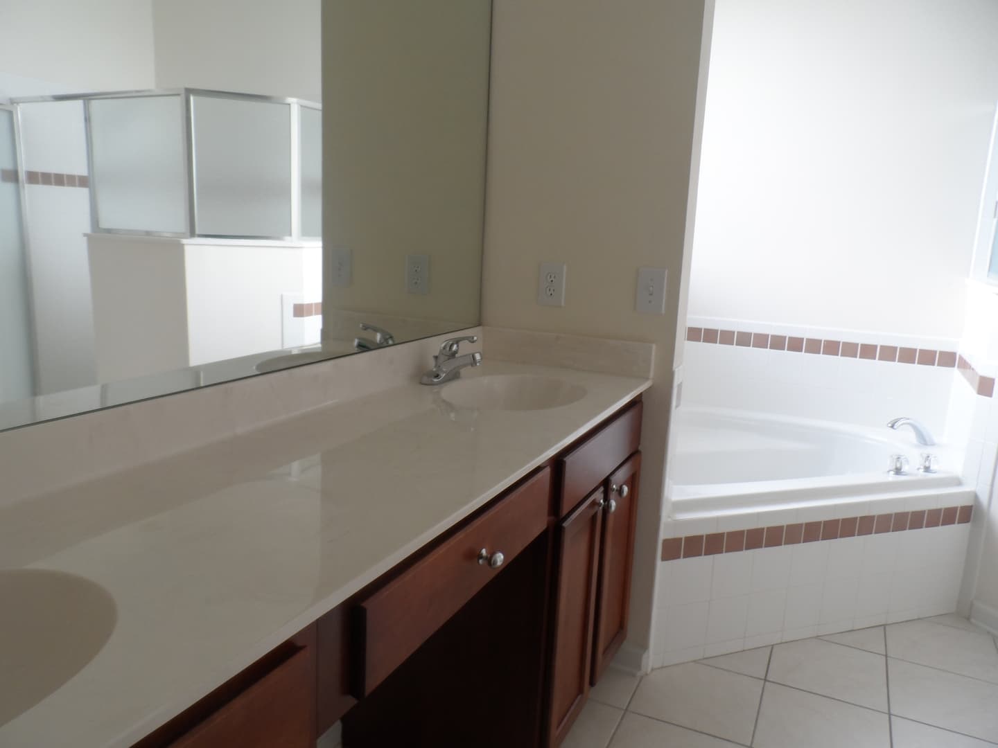 DeLand House: 234 W Tarrington Dr