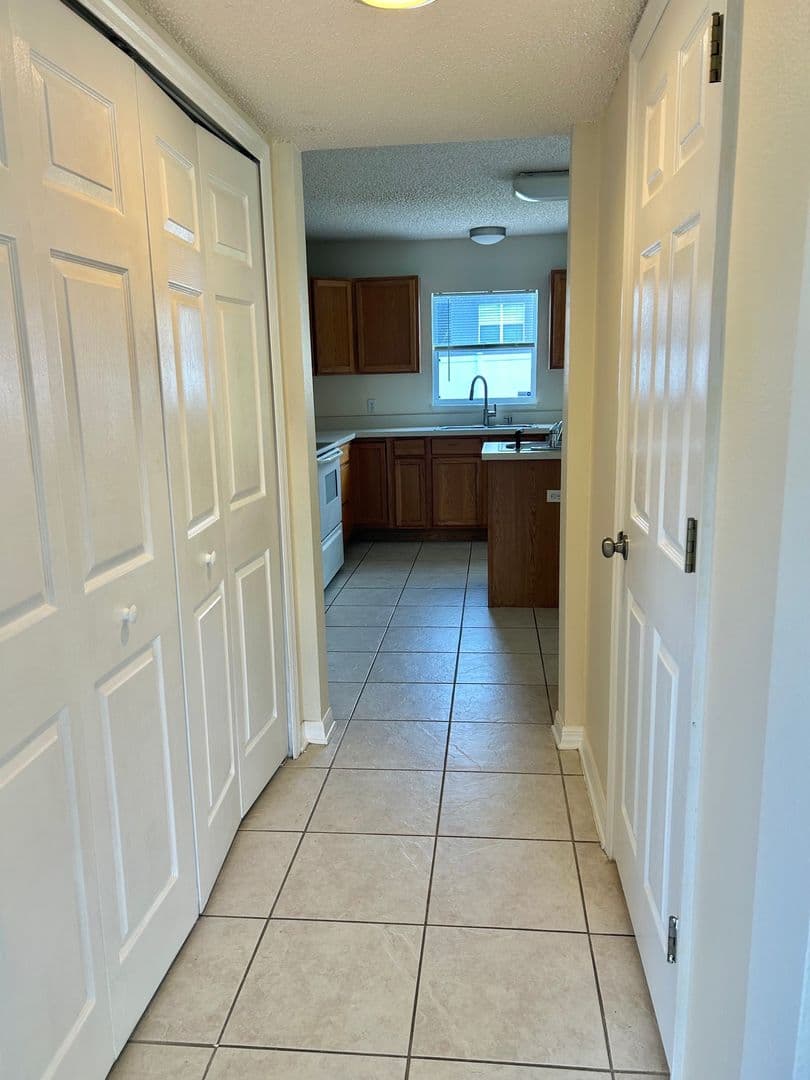Deltona House: 2940 Bedford St