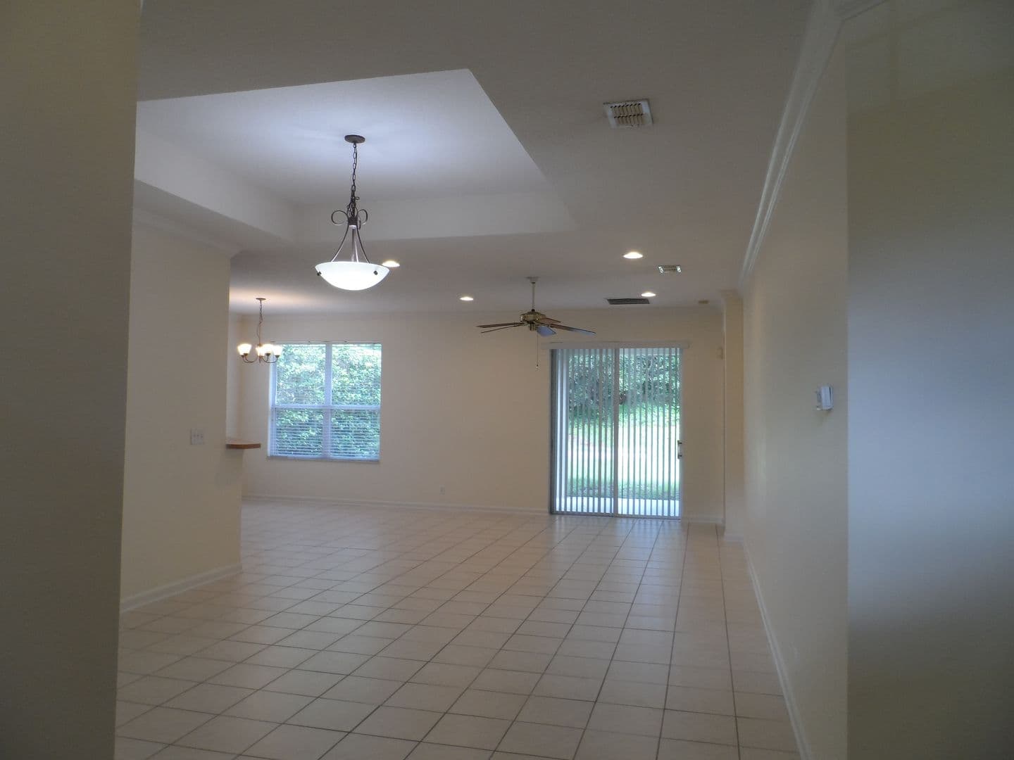DeLand House: 234 W Tarrington Dr