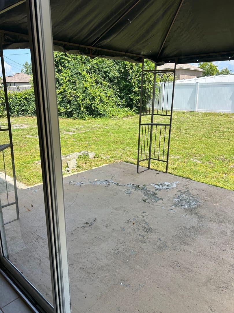 Deltona House: 2940 Bedford St