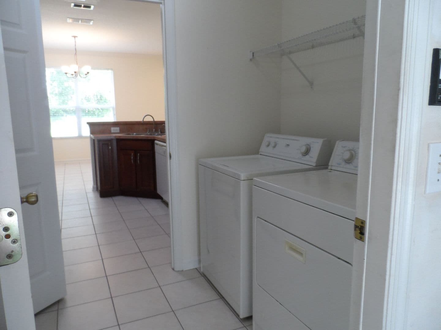DeLand House: 234 W Tarrington Dr
