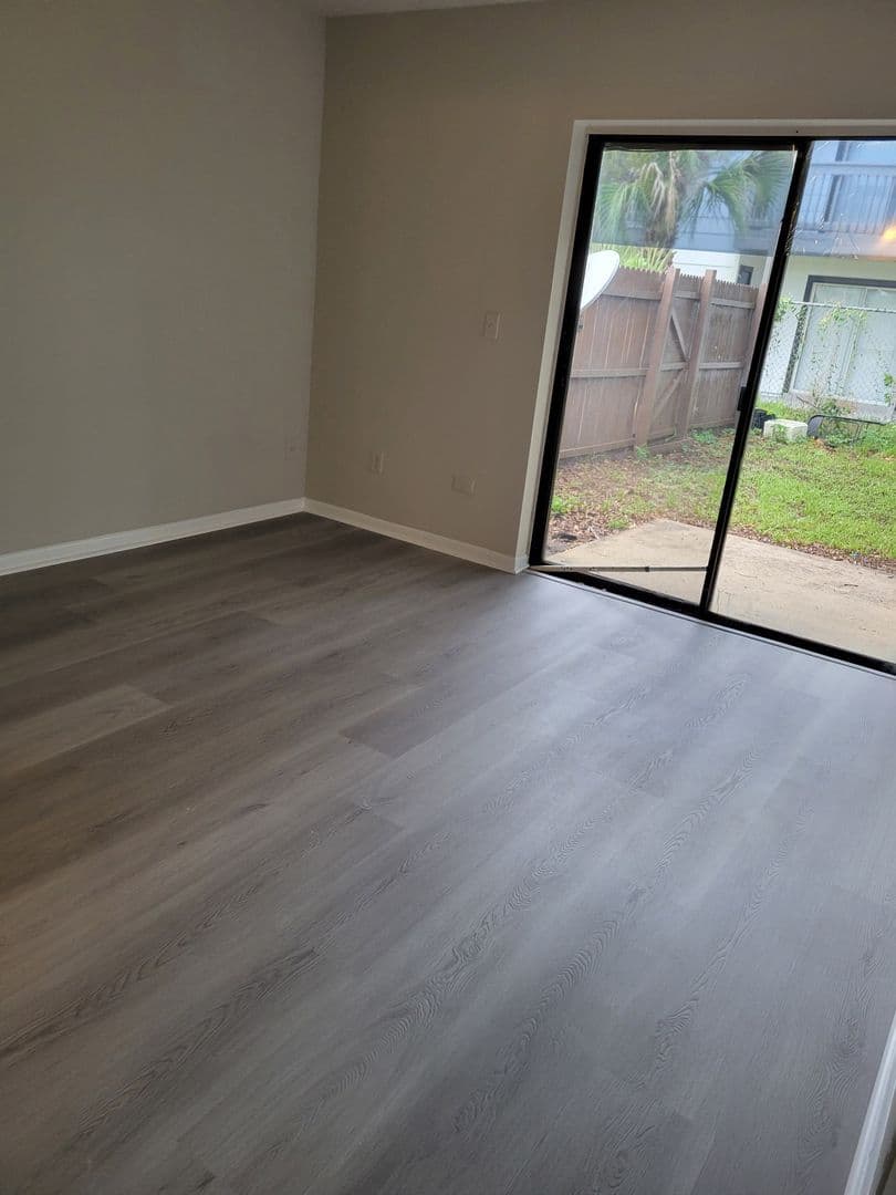 Orlando Apartment: 5483 Decatur