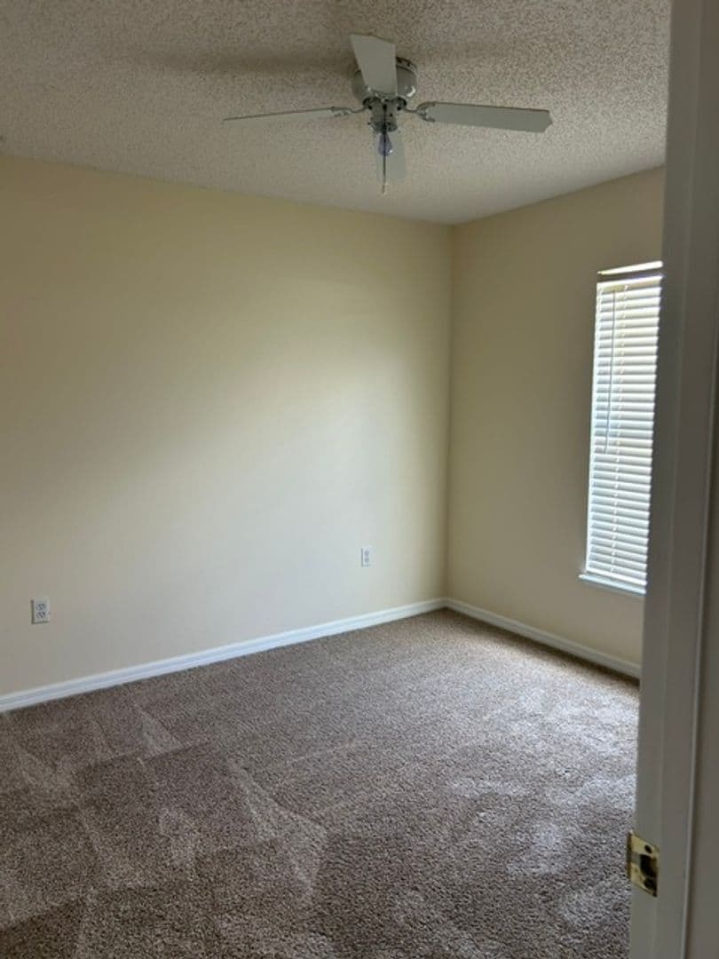 Deltona House: 2940 Bedford St