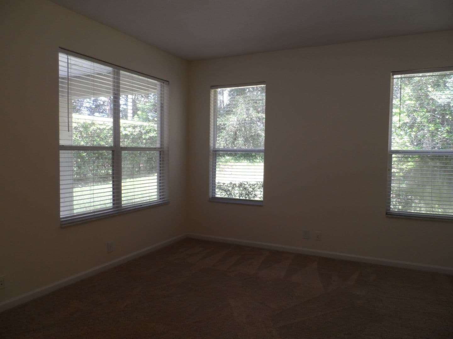 DeLand House: 234 W Tarrington Dr