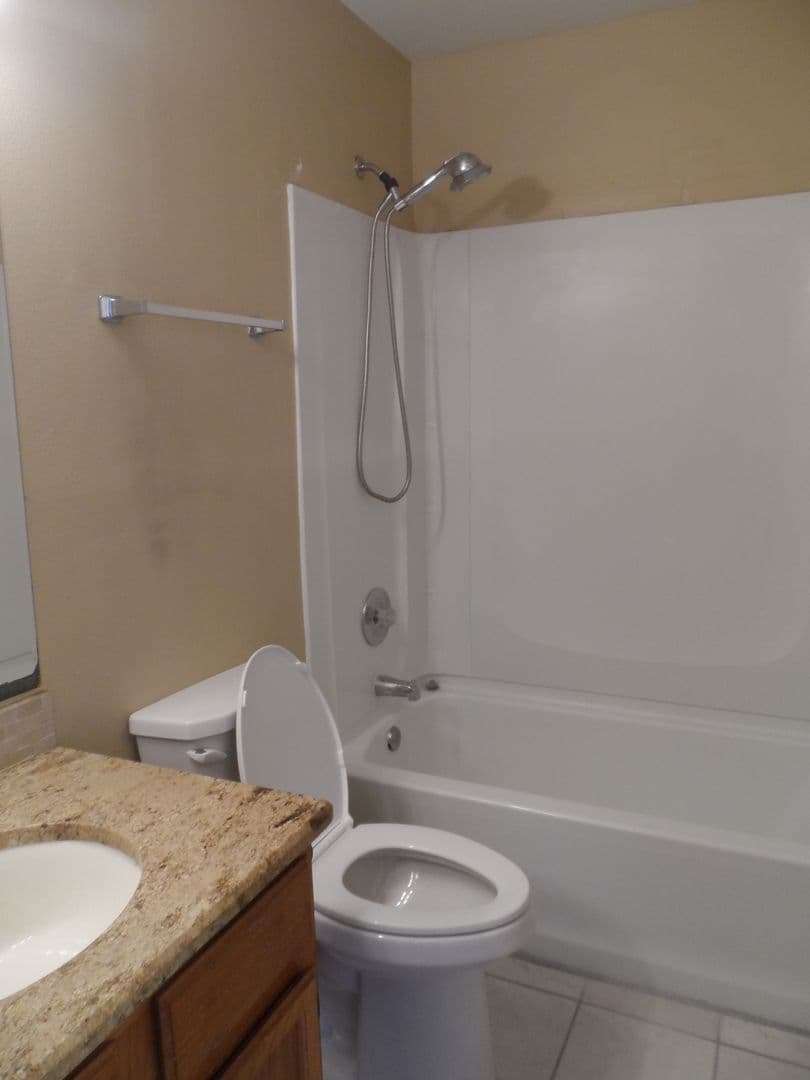 Deltona House: 2950 Norvell Court