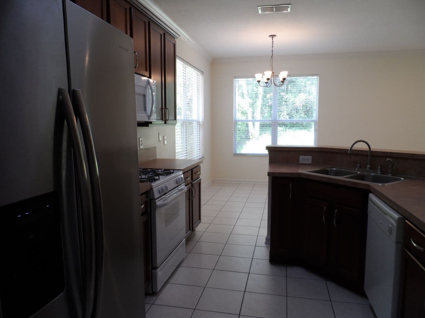 DeLand House: 234 W Tarrington Dr