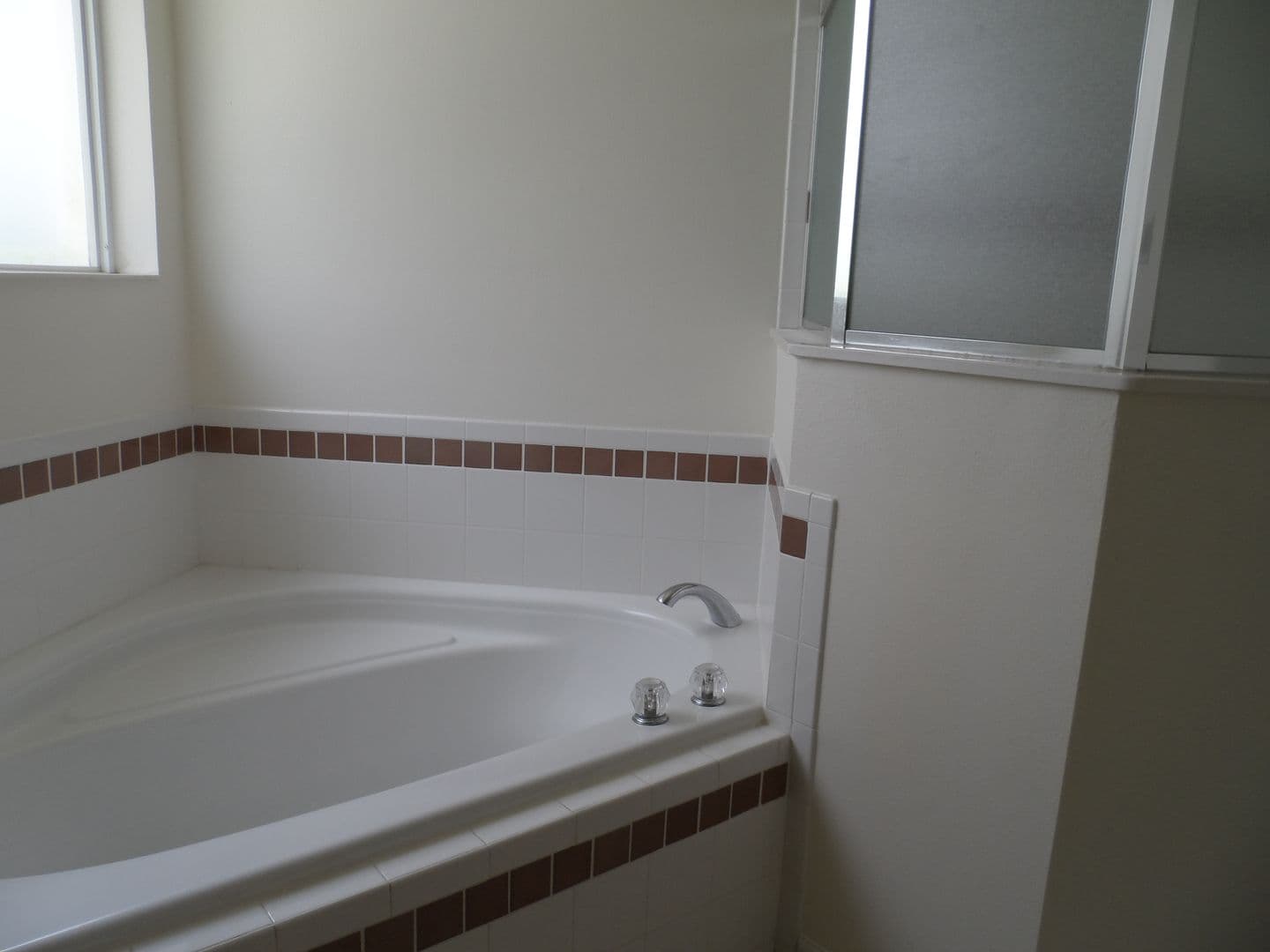 DeLand House: 234 W Tarrington Dr