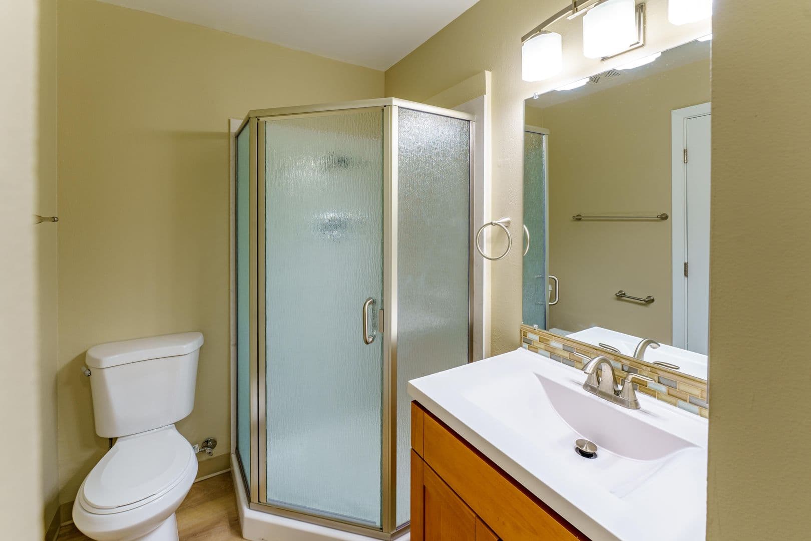 Seattle Apartment: 920 N. 100th St.