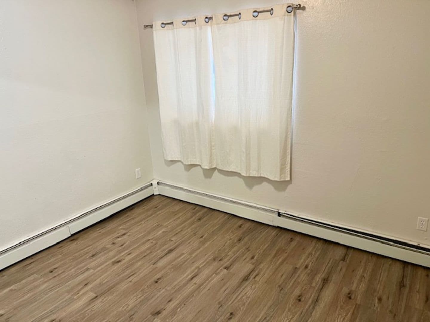 Anchorage Apartment: 1210 W 38th Place - Apt #3