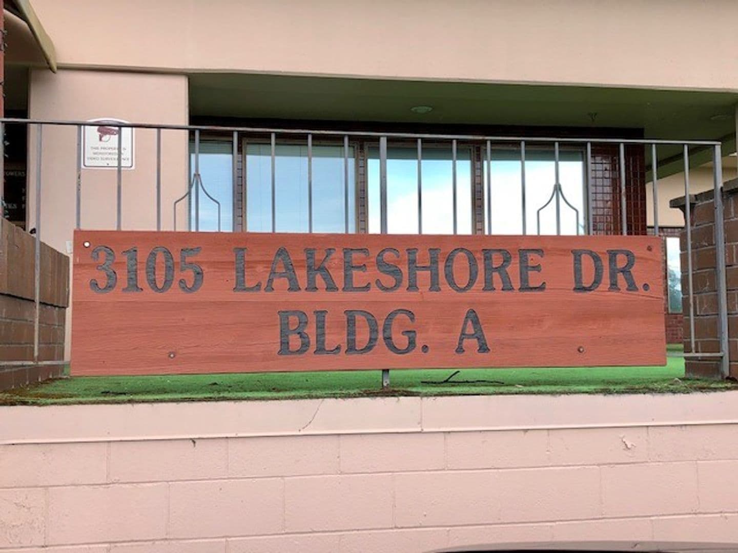 Anchorage House: 3105 Lakeshore Dr. #301-1