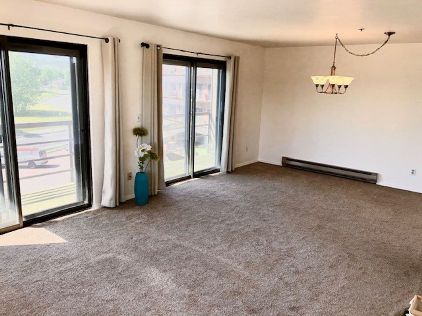 Anchorage House: 3105 Lakeshore Dr. #301-1