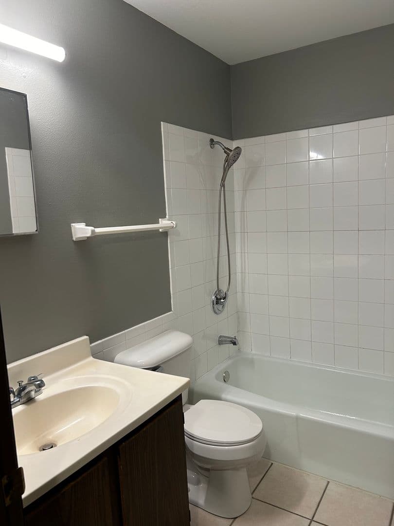 West Bend Apartment: 2160 Washington St.