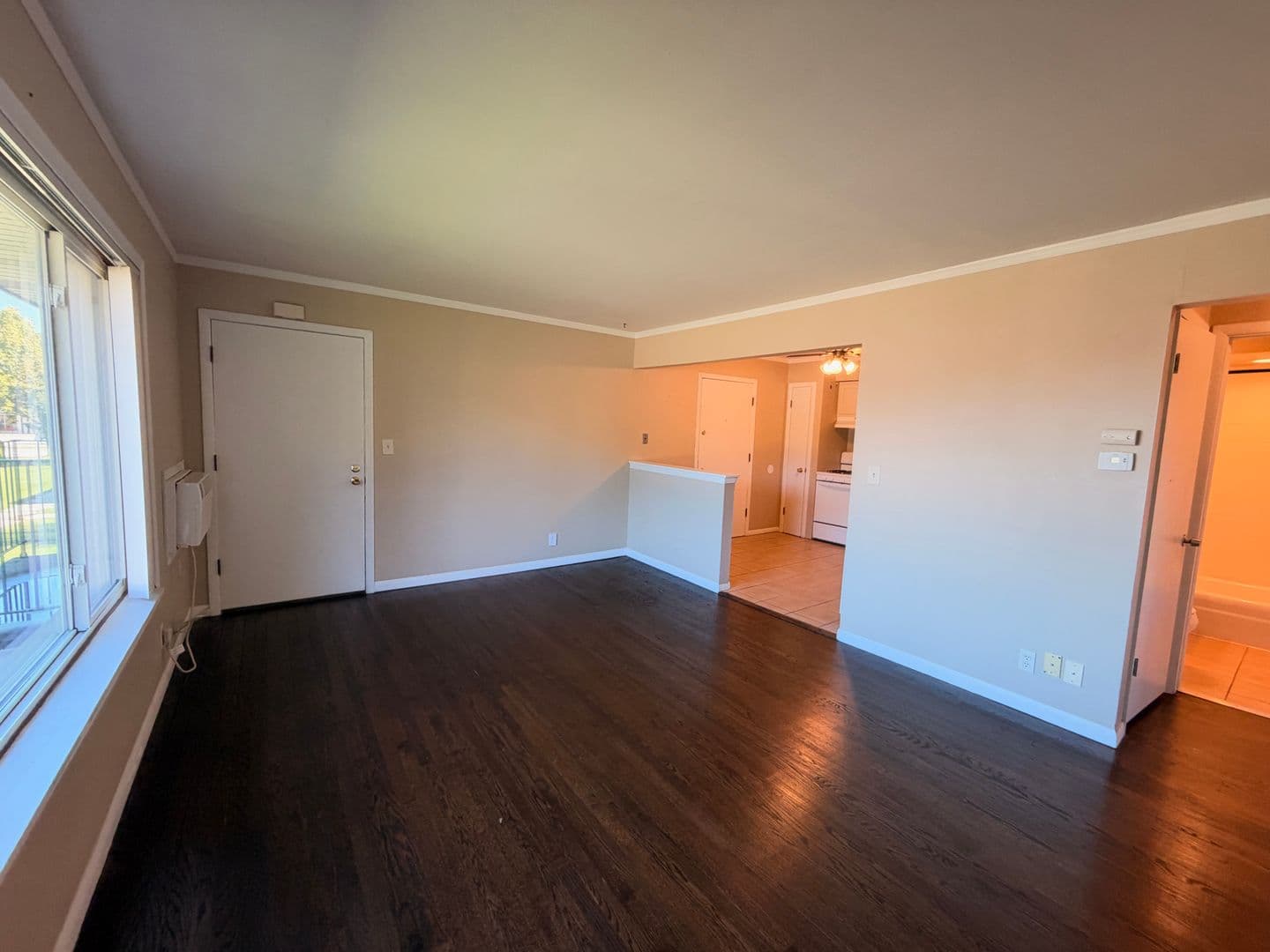 Hartford Apartment: 744 Evergreen Drive