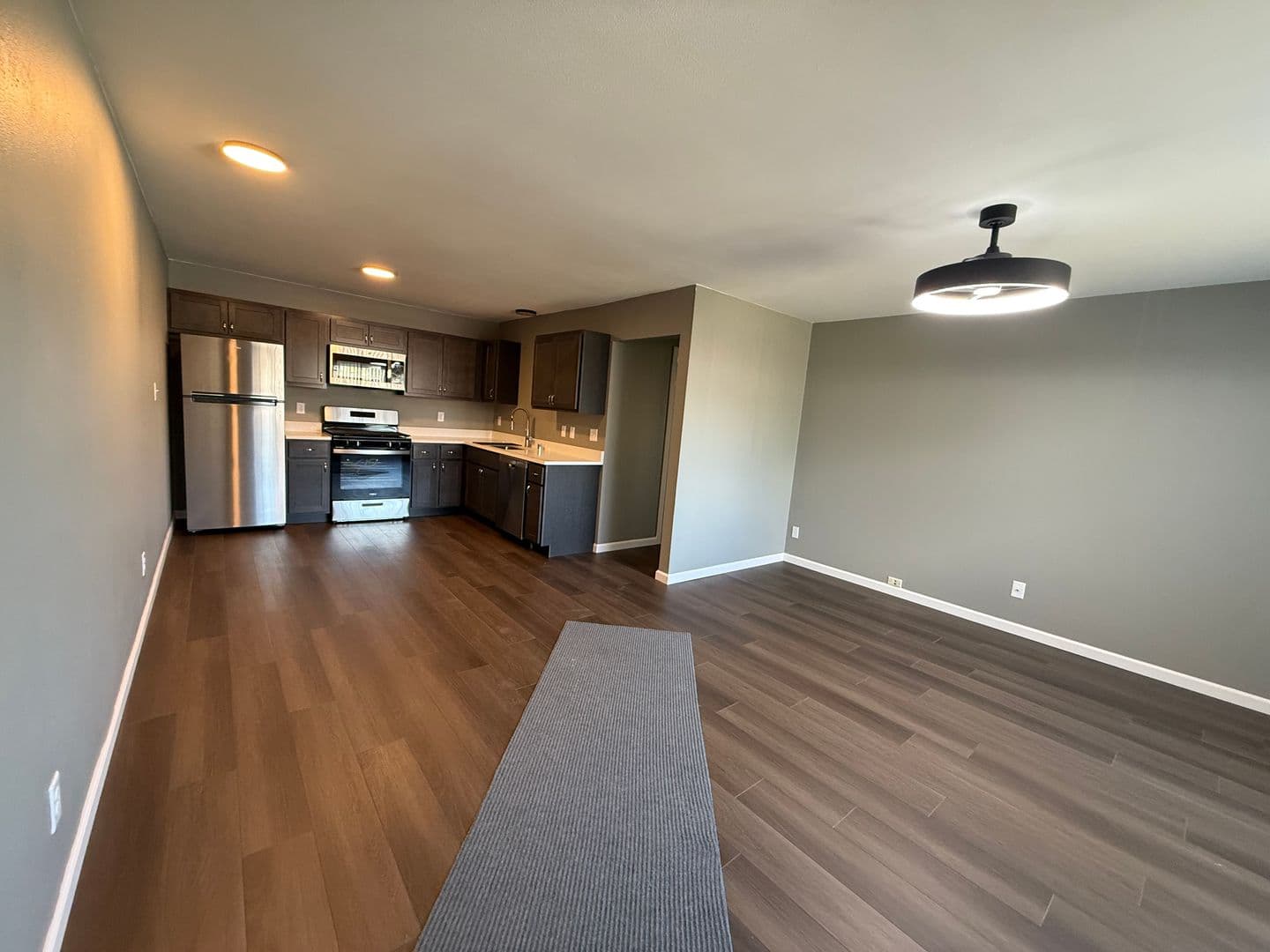 Germantown Apartment: N113 W15570 Frances Dr