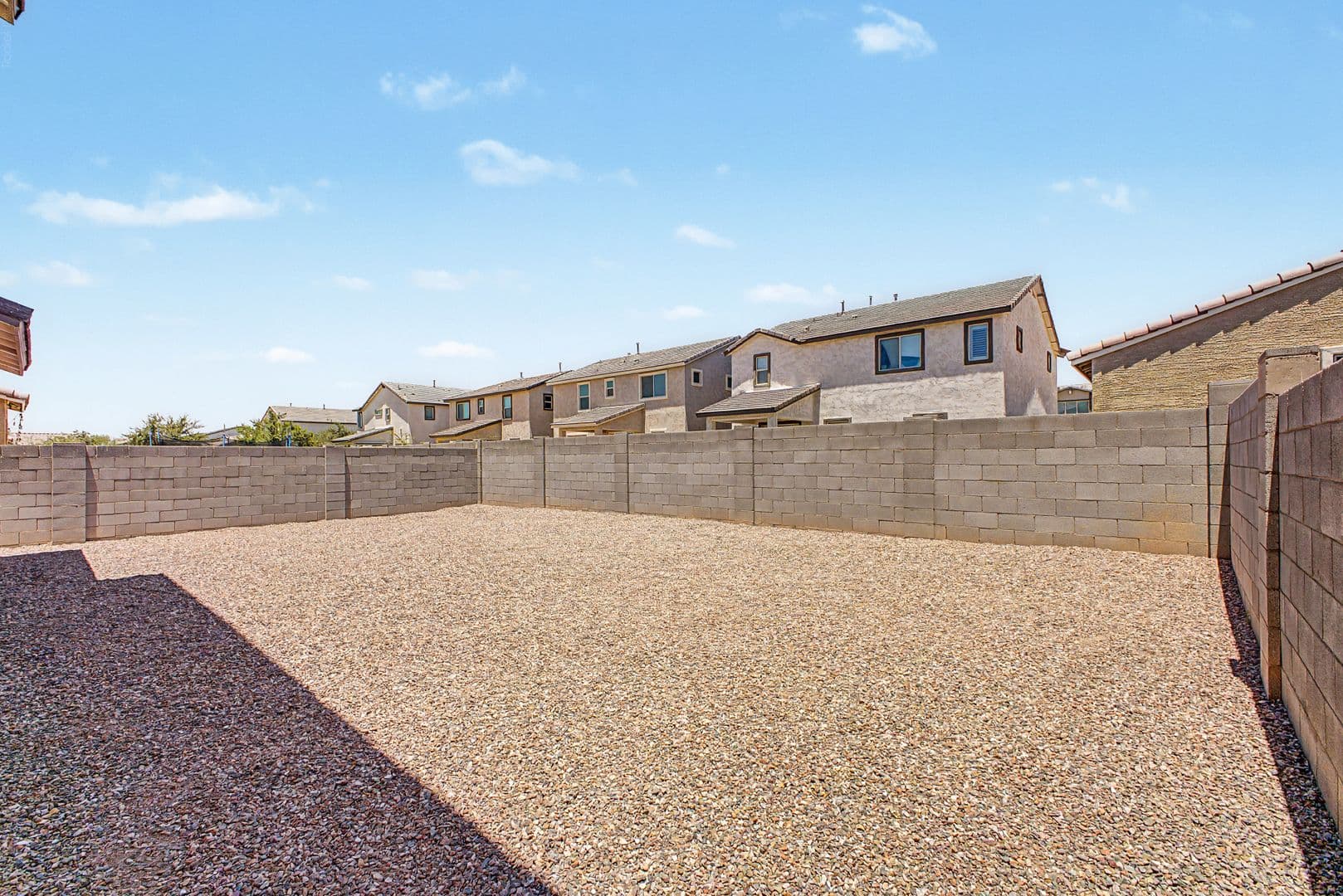 Avondale House: 10984 W. Pierce Street