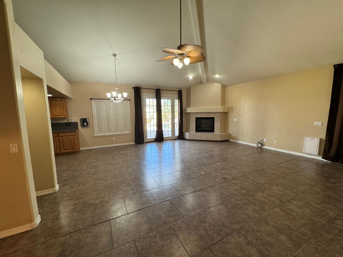 Mesa House: 3953 E. Flossmoor Ave