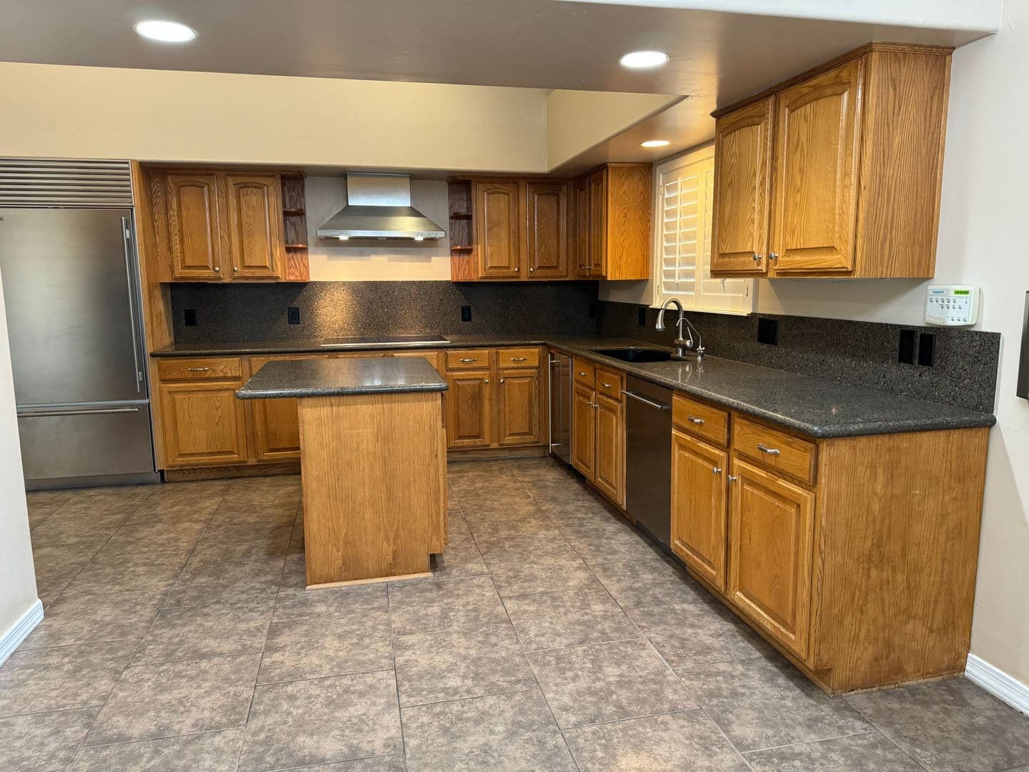 Mesa House: 3953 E. Flossmoor Ave