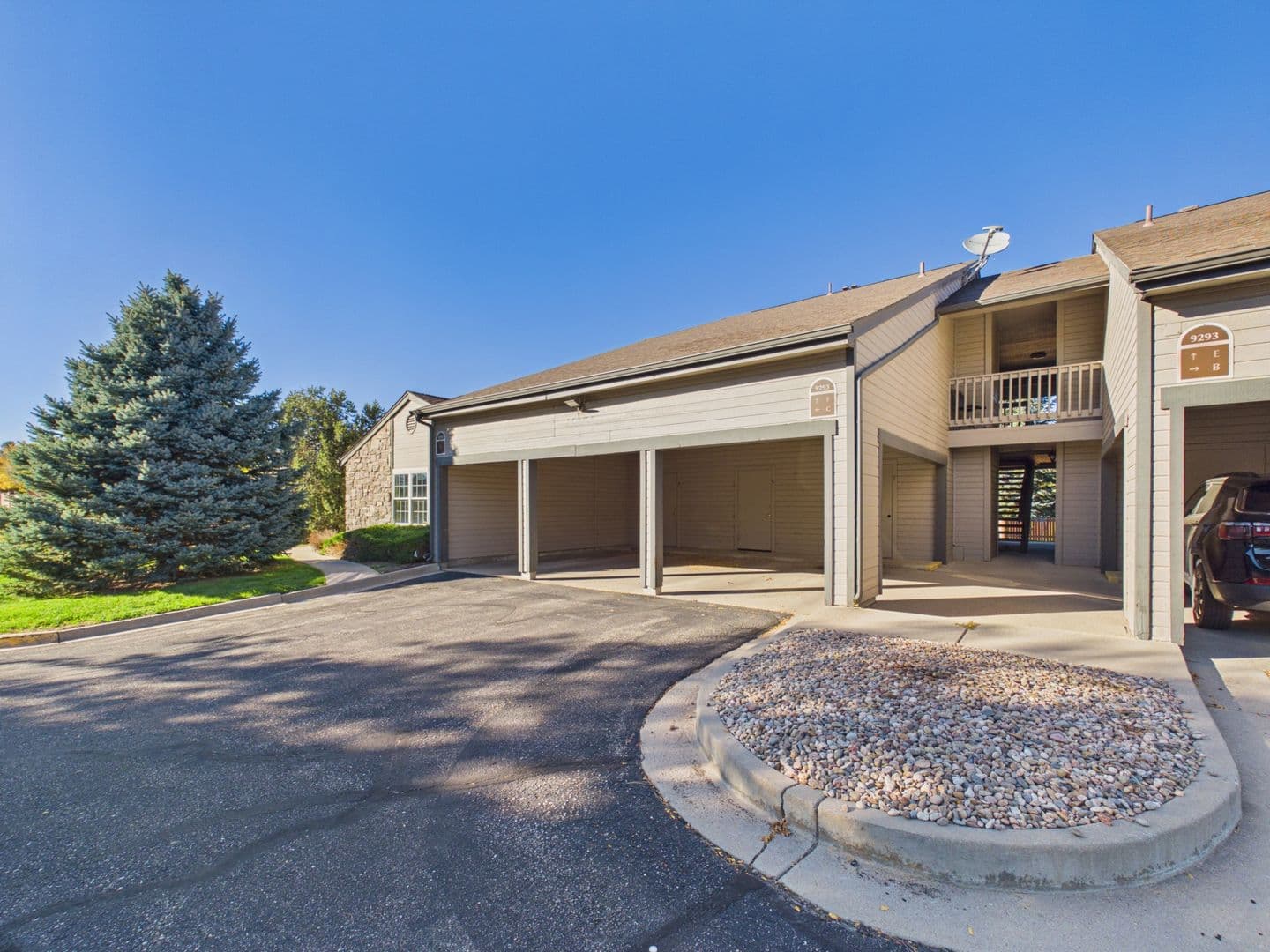 Englewood House: 9293 E Arbor Cir #C